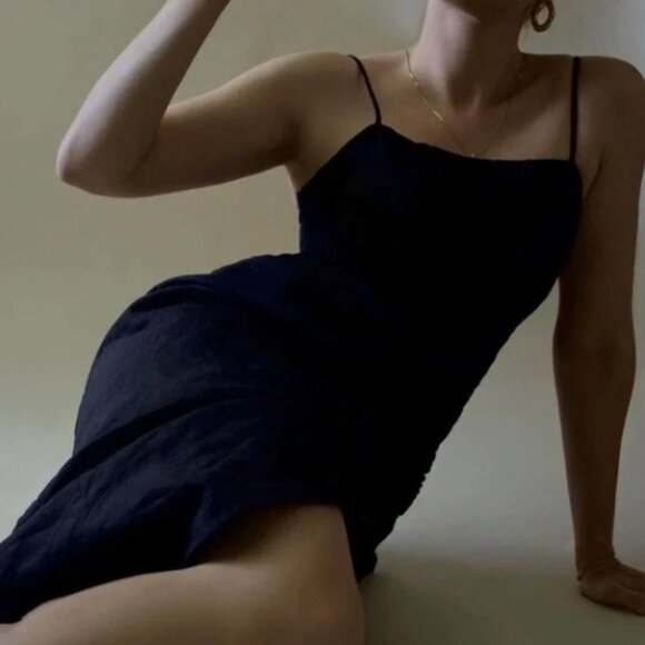 TROIS The Brand Lotte Dress Black Thigh High Slit Size 2-4 in 100% Linen NEW - Picture 3 of 11